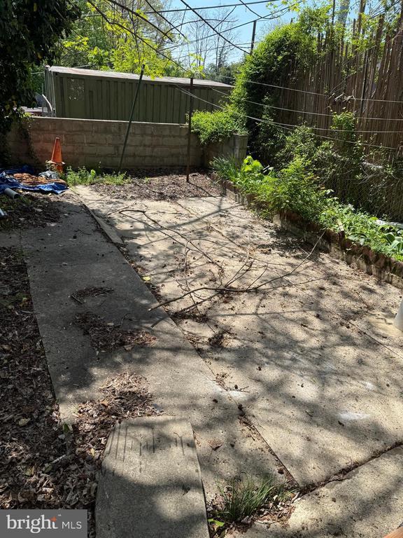 Building Photo - 69 S 7th St