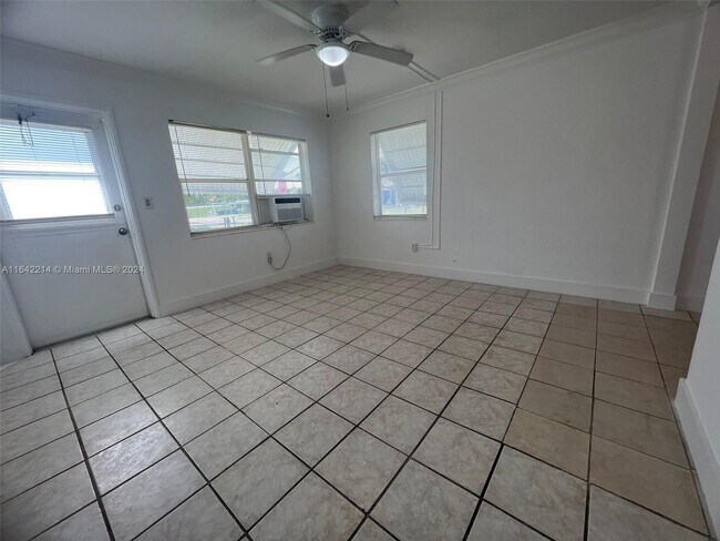 Building Photo - 6150 Cleveland St