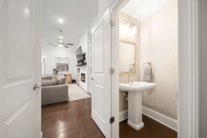 Building Photo - 762 Stickley Oak Way
