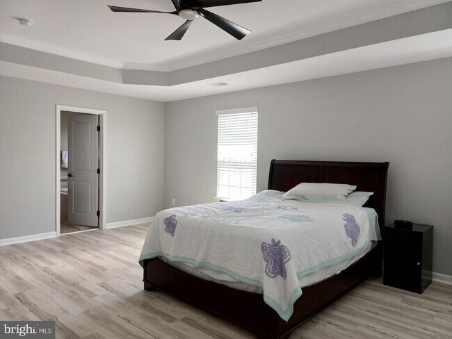 Building Photo - 25501 Emerson Oaks Dr