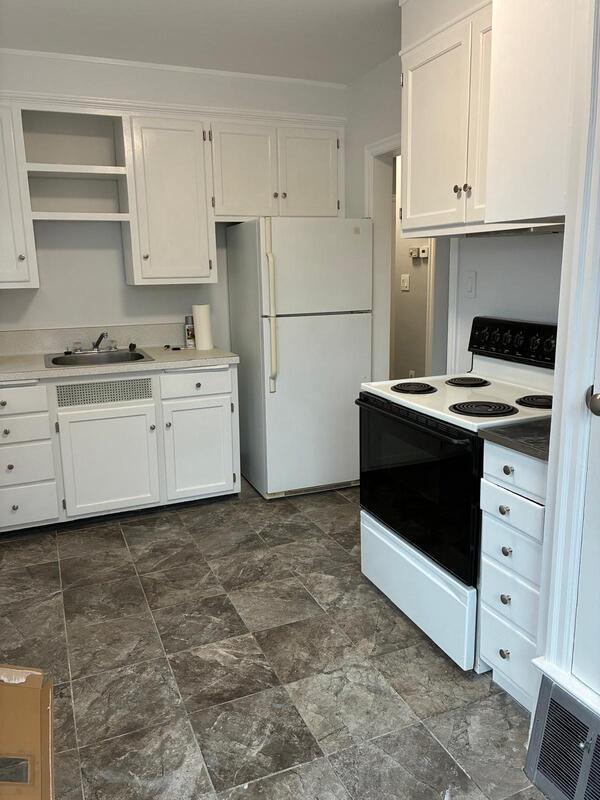 Building Photo - 314 Cole Ave