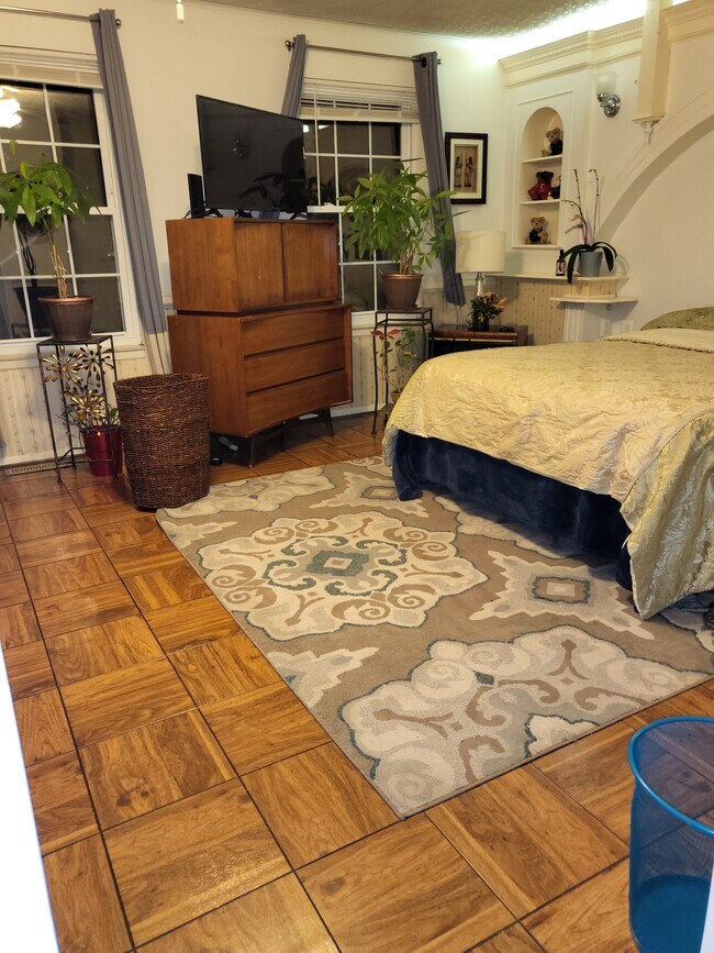 Bedroom - 2201 Elgin Ct