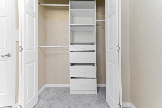 Building Photo - 4770 Corkwood Ln