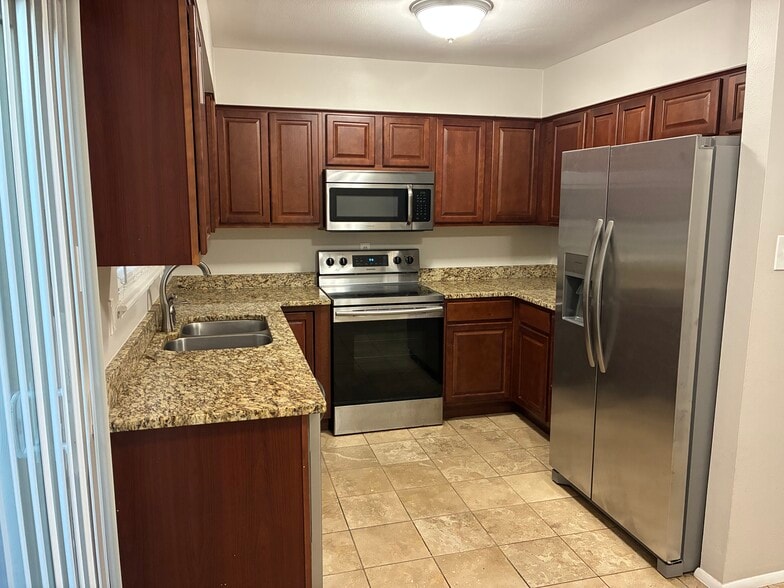 Kitchen - 6495 Happy Canyon Rd