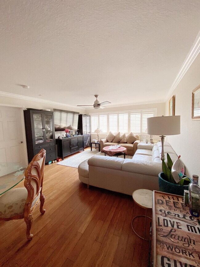 Building Photo - 1501 E Broward Blvd