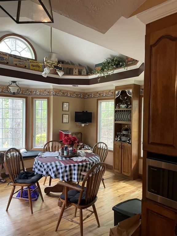 Building Photo - 3666 Lakewood Ct