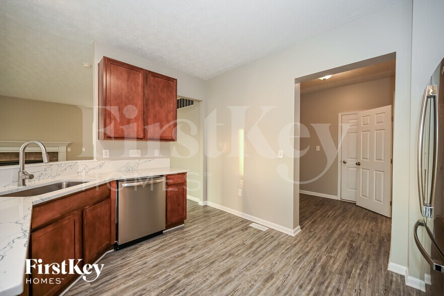 Building Photo - 7831 Healy Dr