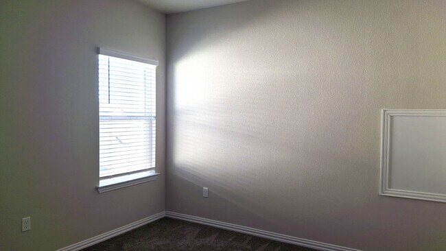 Building Photo - 4802 Warm Wassail Dr