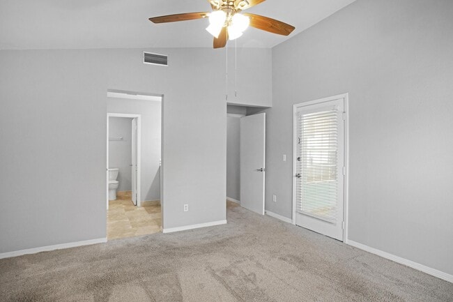 Building Photo - 319 L'Atrium Dr
