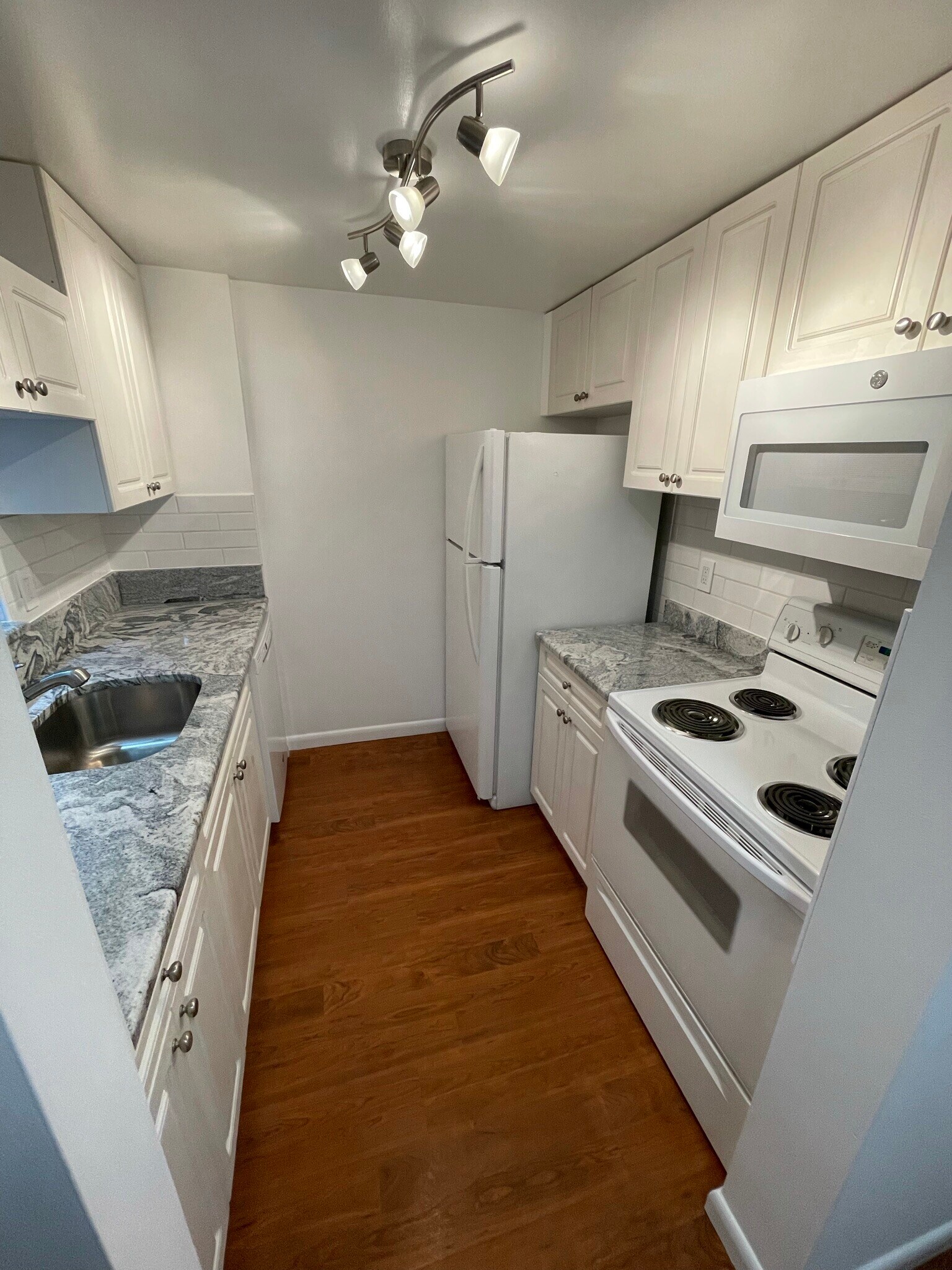 Kitchen - 20 2nd St