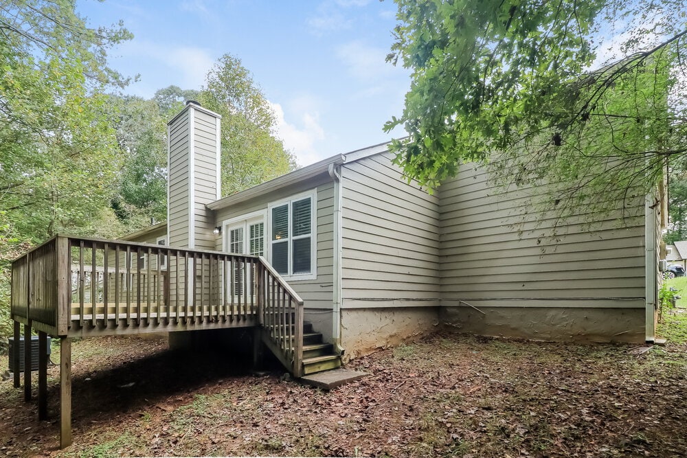 Building Photo - 353 Knollwood Ln