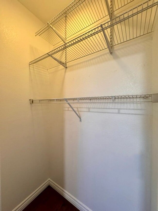 Building Photo - Bright and Open 3 Bedroom Home in Murrieta...