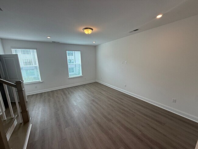 Building Photo - Brand New Townhome in the heart of Ballant...