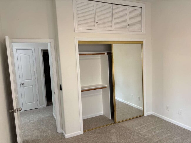 Building Photo - Spacious 4 Bed, 2 Bath Home with 3-Car Garage, Nice Backyard & Pet-Friendly Living