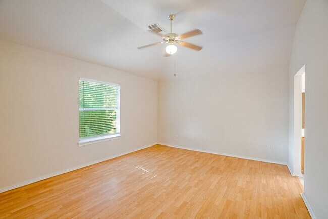 Building Photo - 4439 Hunters Lodge Dr