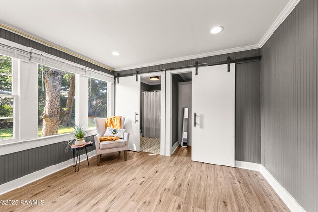Building Photo - 107 Acadian Dr