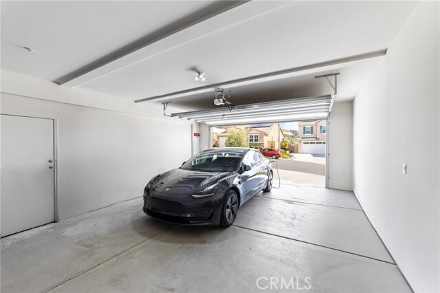 Building Photo - 39601 Lupine Dr