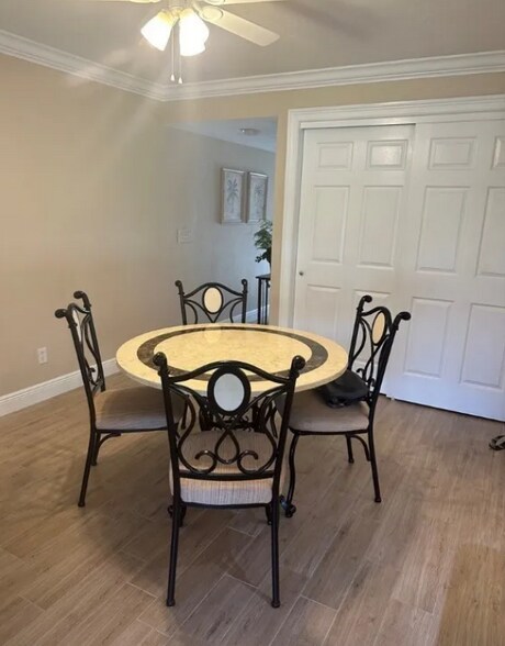 Dining - 5770 Trailwinds Dr