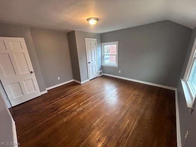 Building Photo - 4843 Westbourne Rd