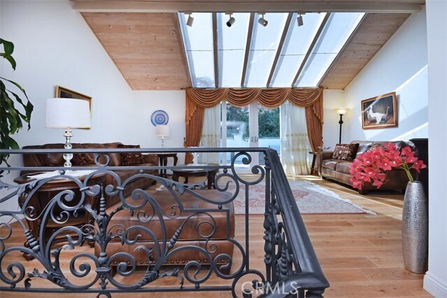 Building Photo - 15128 Valley Vista Blvd