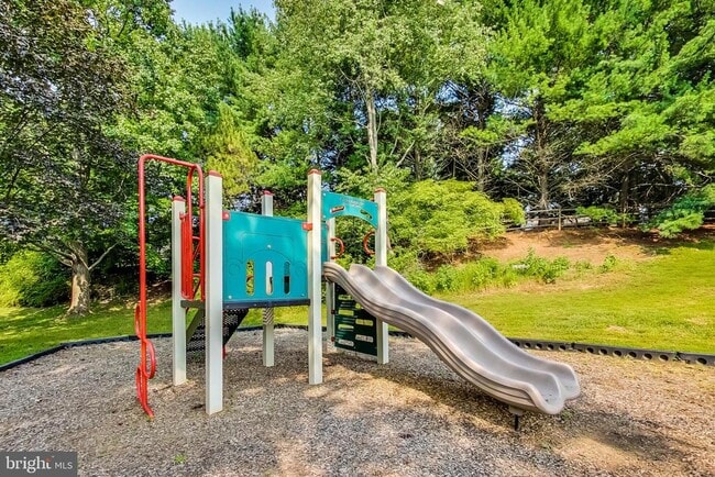 Building Photo - 11141 Captain's Walk Ct