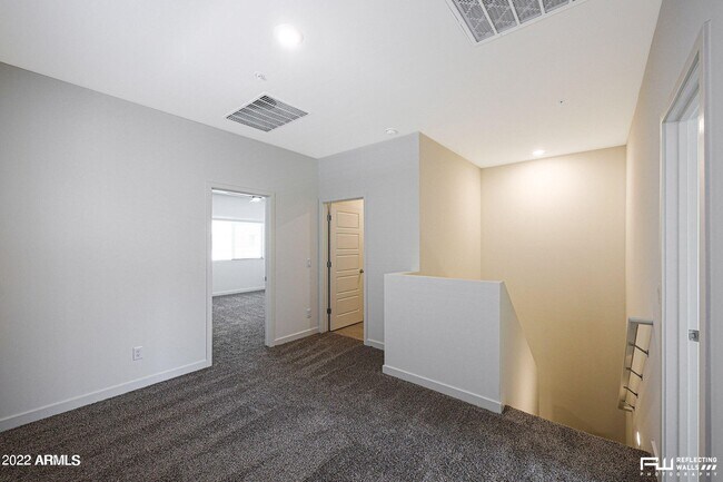 Building Photo - 2149 W Harmont Dr