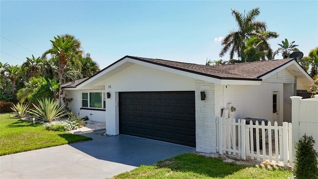 Building Photo - 25 Island Dr