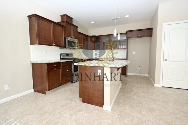 Building Photo - 3368 Monterosa Ln