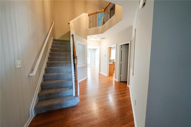 Building Photo - 4995 Berkeley Oak Dr