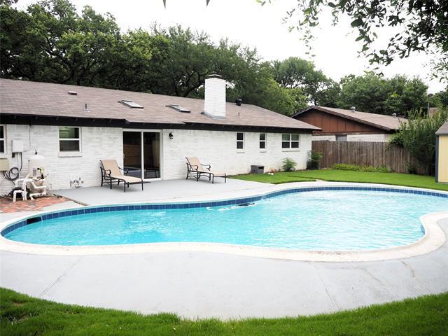 Building Photo - 2317 Shady Grove Dr