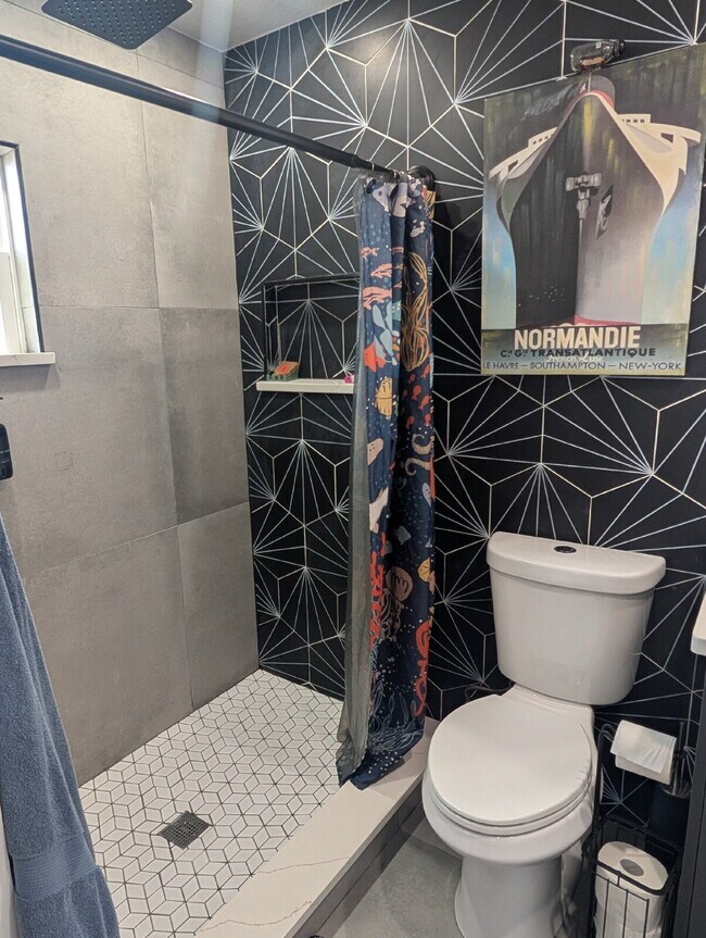 Building Photo - Coastal Elegance Awaits: Stunning 3-Bed, 3-Bath Retreat in Cocoa Beach