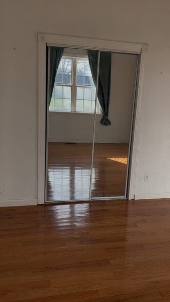 Building Photo - 505 W Hwy B