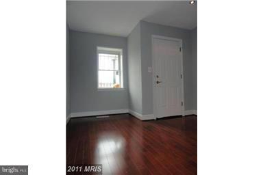 Building Photo - 1442 Independence Ave SE