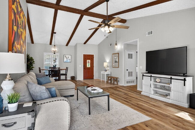 Building Photo - 5 Dorchester Ct