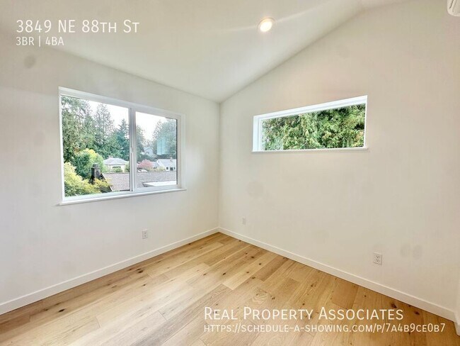 Building Photo - 3849 NE 88th St