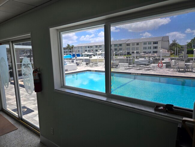 Building Photo - 104 Paradise Harbour Blvd