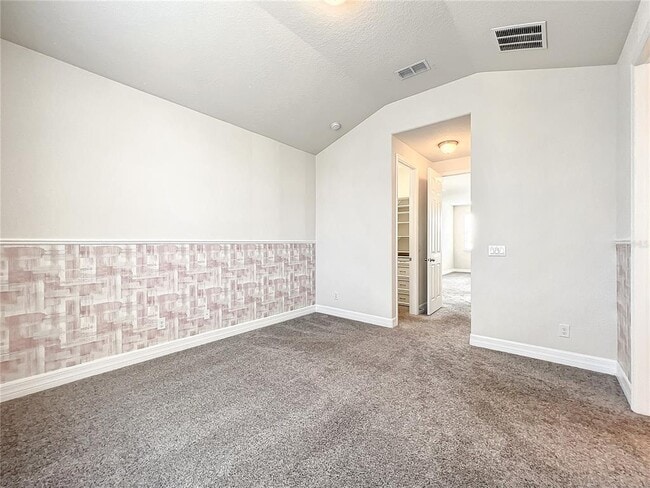 Building Photo - 4993 Southlawn Ave