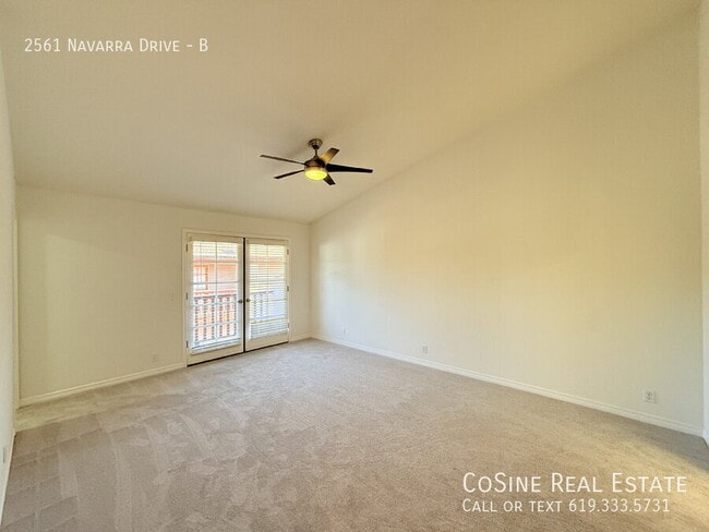 Building Photo - 2561 Navarra Dr
