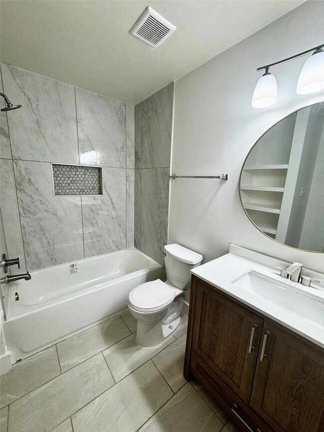 Building Photo - 19622 Sasquatch Dr