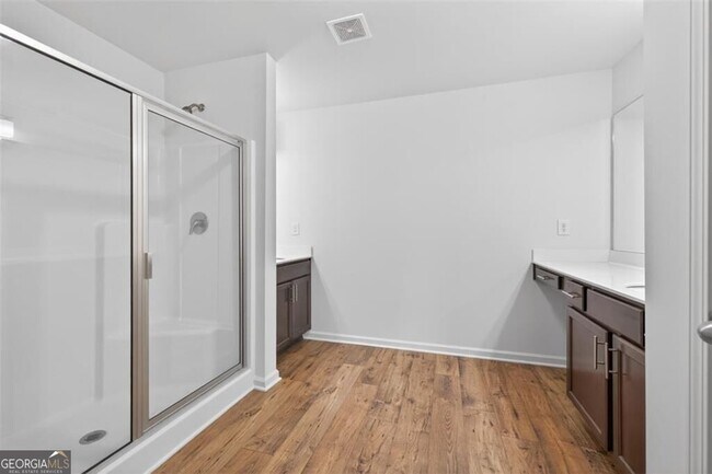 Building Photo - 5524 Garens Way