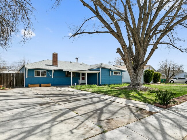 Building Photo - 1708 Probasco Way