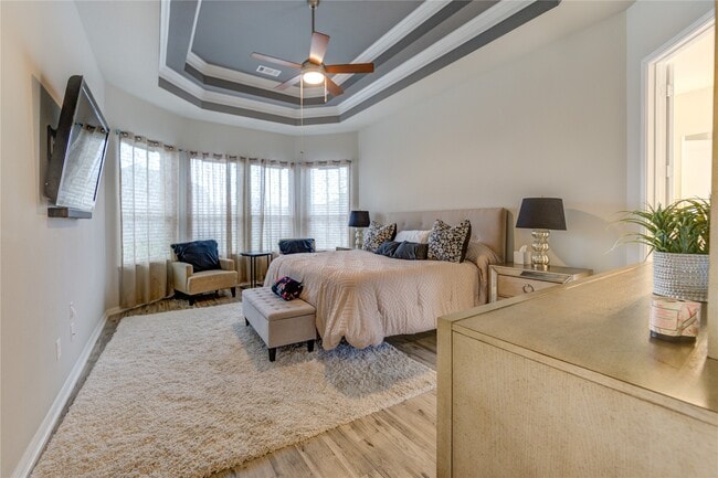 Building Photo - 2727 Camellia Ave