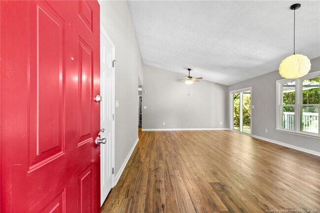 Building Photo - 3294 Florida Dr