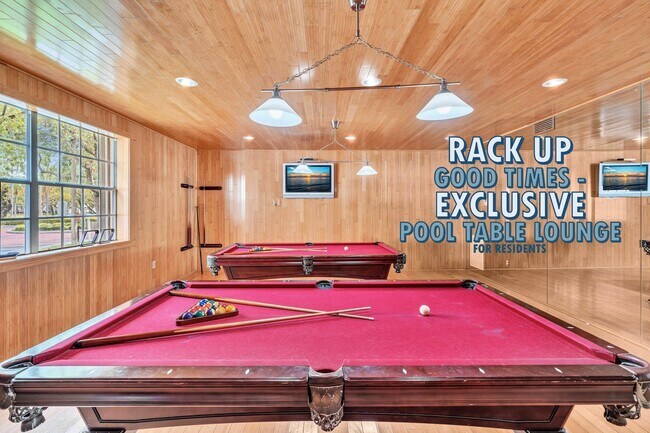 Building Photo - 2831 N Oakland Forest Dr