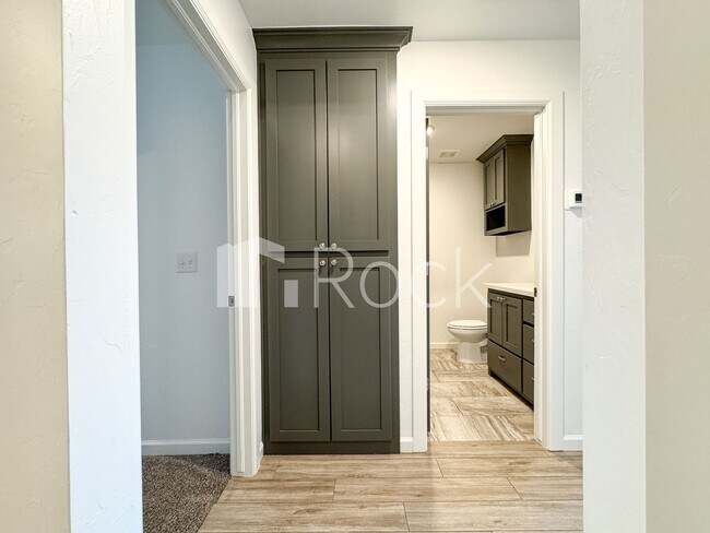 Building Photo - 1113 Magnolia Dr