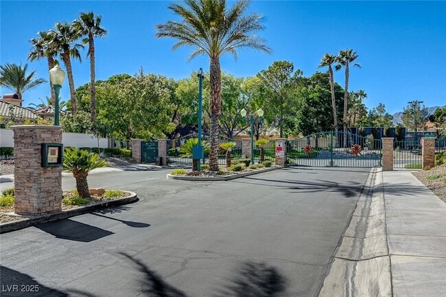 Building Photo - 4683 Clay Peak Dr