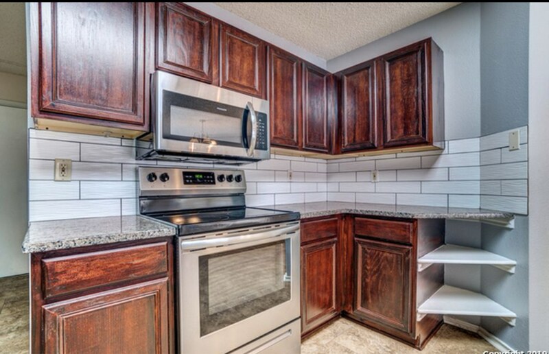 Building Photo - 25039 Summit Creek