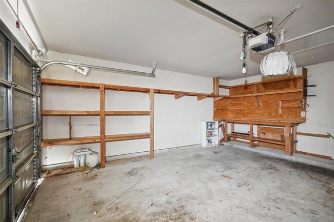 Building Photo - 16614 New Market Ln