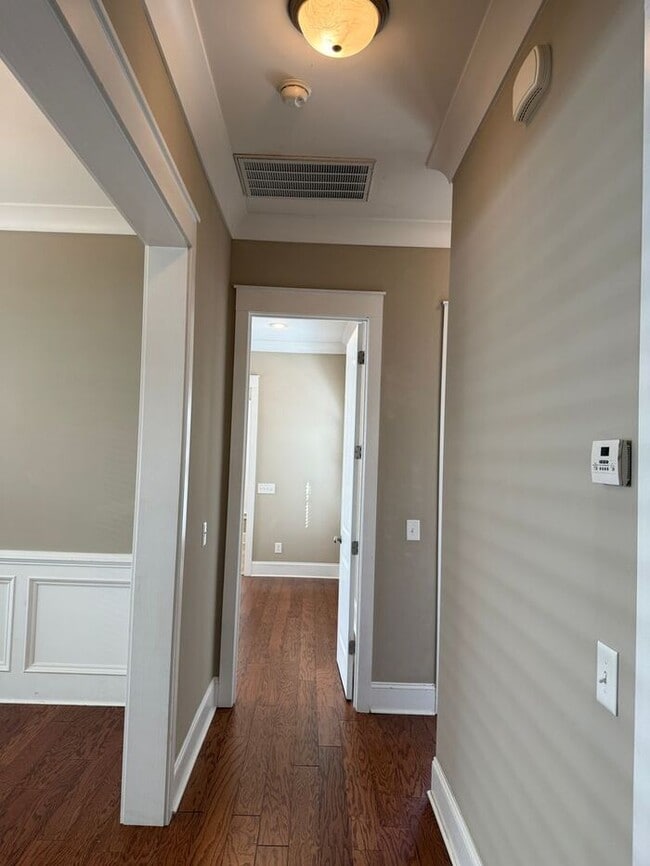 Building Photo - Lexington -Saluda River Club-Offering Self Guided Tour with RENTLY!