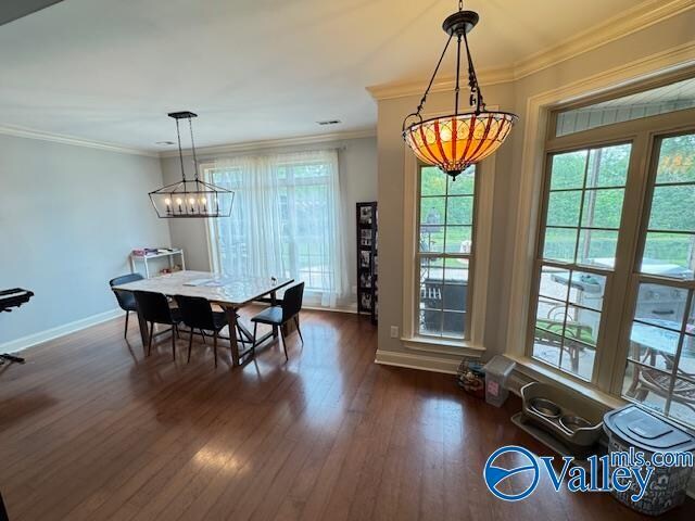 Building Photo - 2405 Rothmore Dr SW